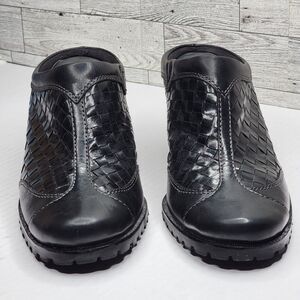 Women 9N Mule Black Leather Woven 2" Low Heel Rubber Sole Western Casual Office
